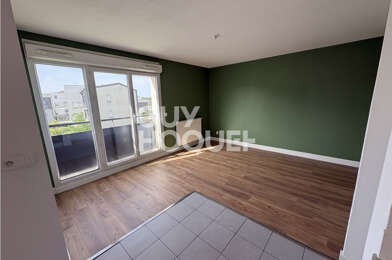 Appartement 3 pièces 210600 €