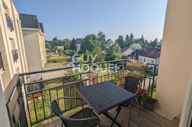 Appartement 3 pièces 880 €