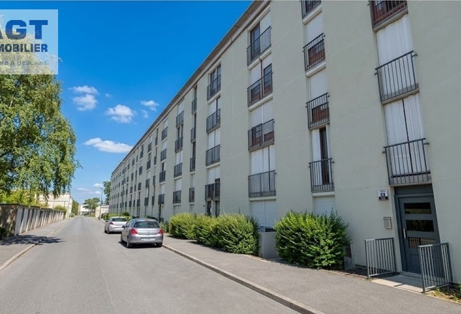 BEAUVAIS — photo 1