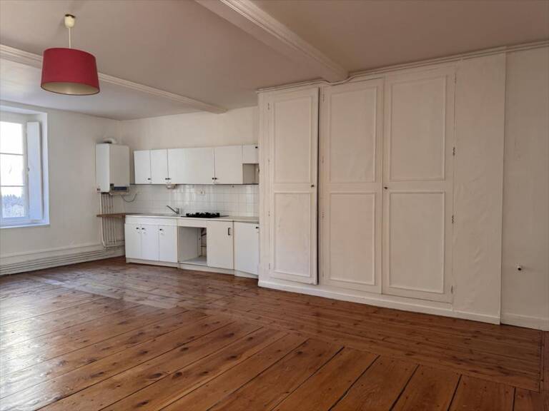 F4 Rue Croizier RIOM — photo 1