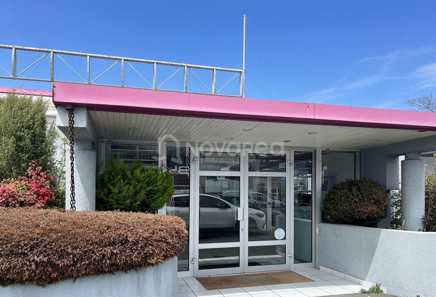 Local commercial — photo 1