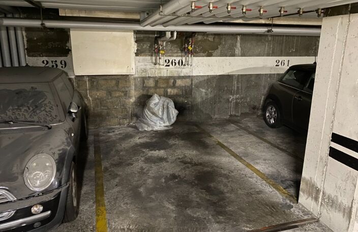 PLACE DE PARKING - RUE DES BOULETS — photo 2