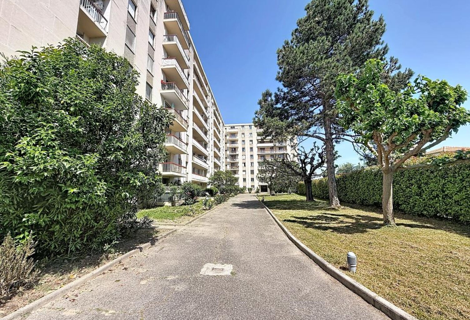 Appartement À Vendre Avignon Extra-Muros, 70 m², 2 chambres, Balcon, Parking — photo 1