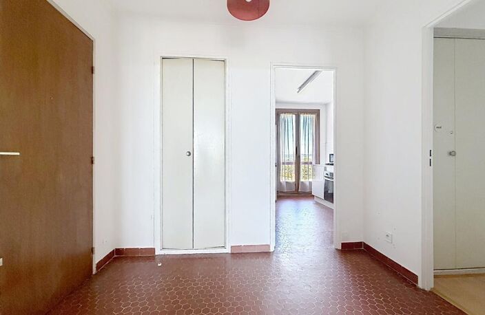 Appartement À Vendre Avignon Extra-Muros, 70 m², 2 chambres, Balcon, Parking — photo 3