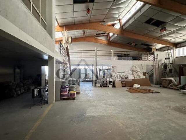 815 m² entrepot bureaux à vendre à fontenay sous bois — photo du bien