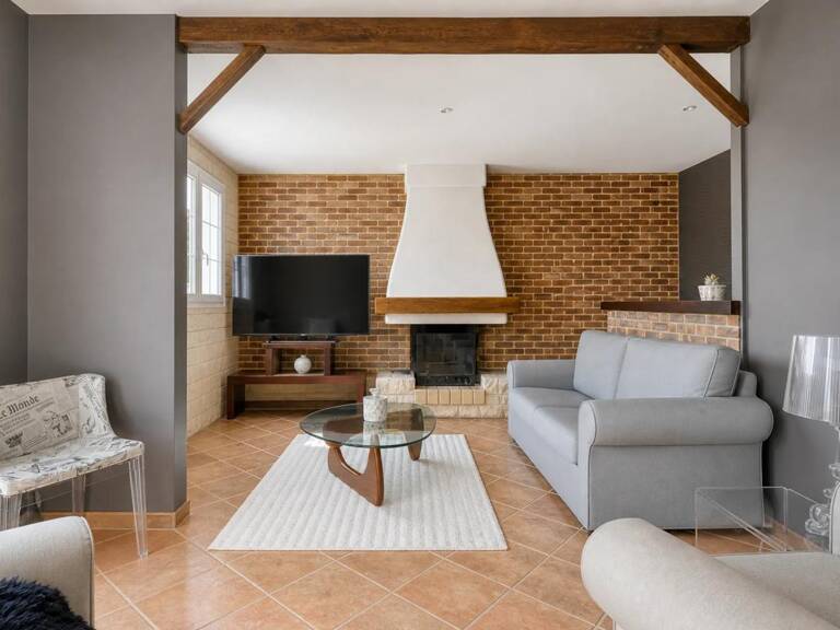 Maison spacieuse à Yves avec piscine — photo 1