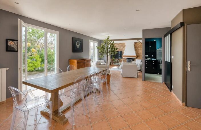 Maison spacieuse à Yves avec piscine — photo 5