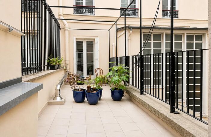 Studio de 33 m² avec terrasse à ND de Lorette, paris 9e — photo 2
