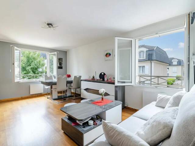 Beau duplex  3 pièces à Louvres — photo du bien