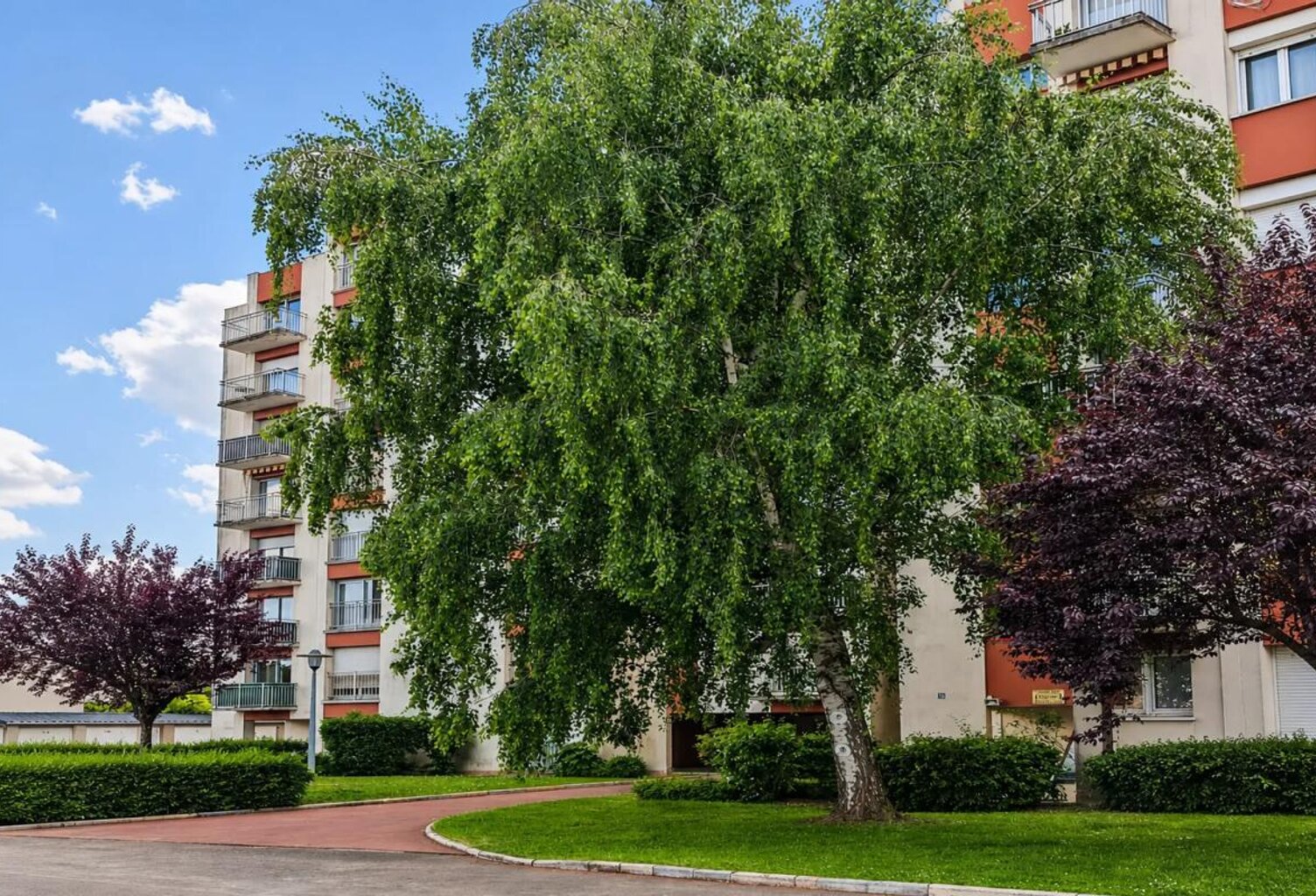 Appartement lumineux sous les toits, près de Tours — photo 1
