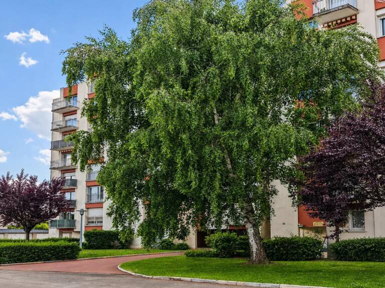 Appartement lumineux sous les toits, La Riche — photo 1