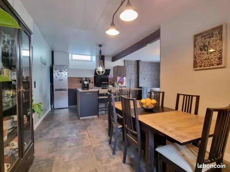LIEUSAINT CENTRE-VILLE – MAISON FAMILIALE RÉNOVÉE DE 200 m² – — photo 1