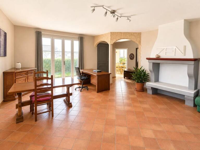 Grande maison 9 pièces avec piscine à Montfaucon — photo 1