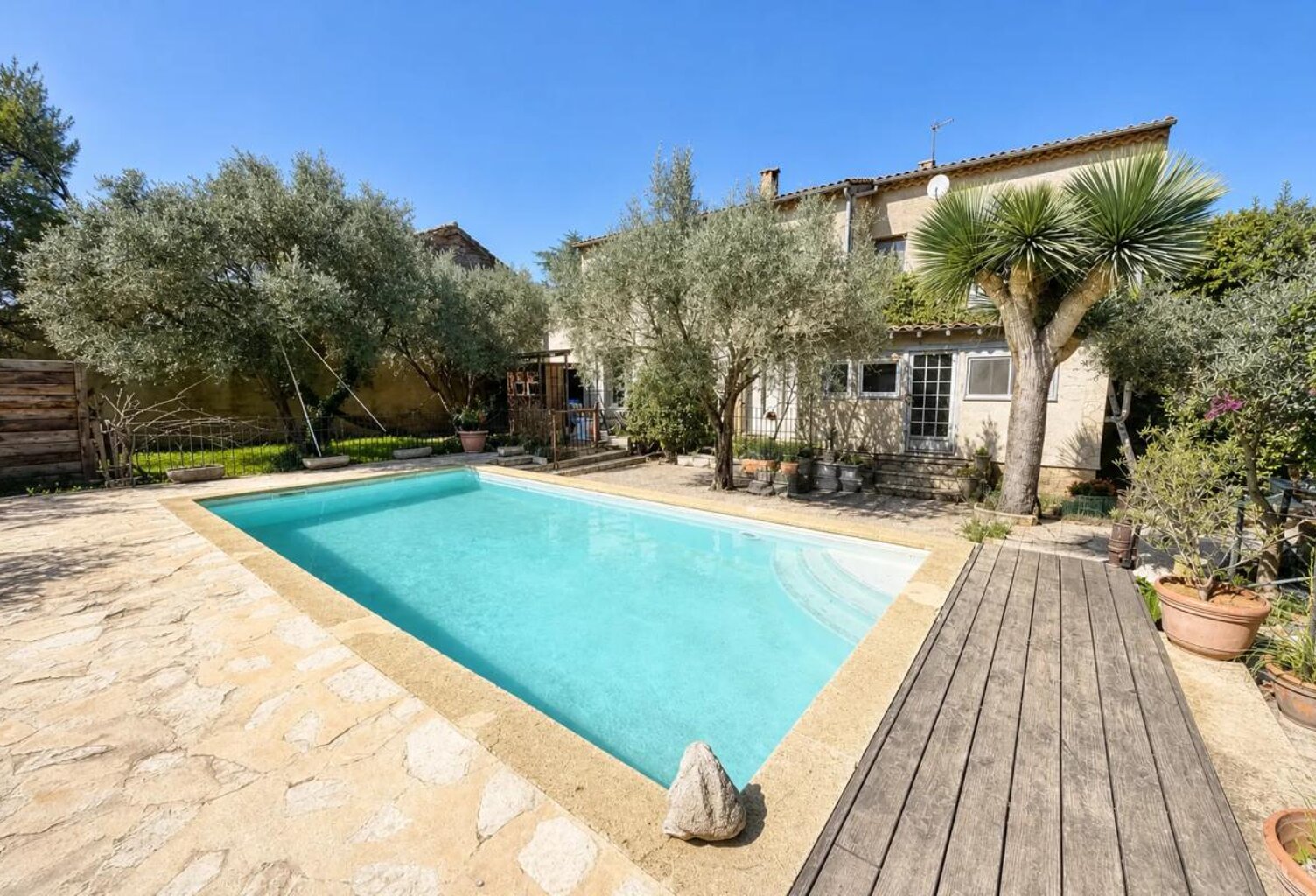 Grande maison 9 pièces avec piscine à Montfaucon — photo 1