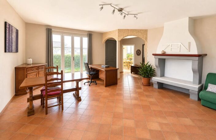 Grande maison 9 pièces avec piscine à Montfaucon — photo 3
