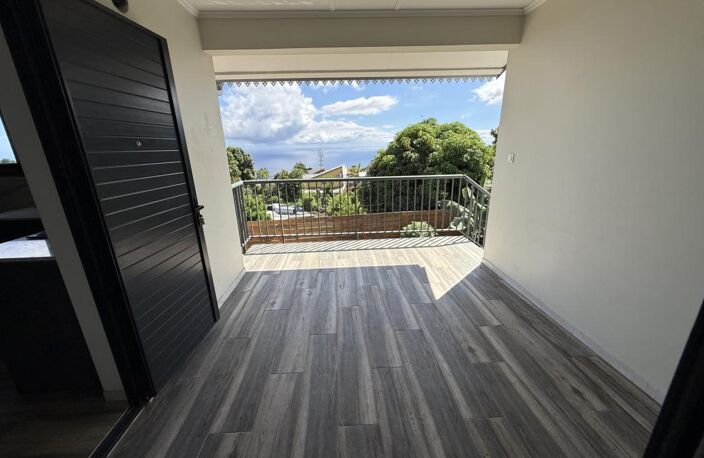 Villa F4 récente de 113m2 avec terrasse à vendre à Saint-Pau — photo 3