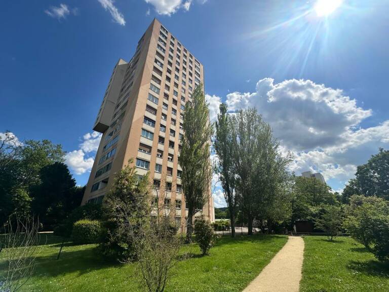 Appartement 81m2 ; 3 chambres + 2 places de parking en sous-sol — photo 1