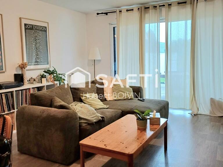 Très bel Appartement adapté PMR en Rez-de-jardin surélevé, Centre ville, cuisine aménagée/ équipée...Très lumineux... — photo 1