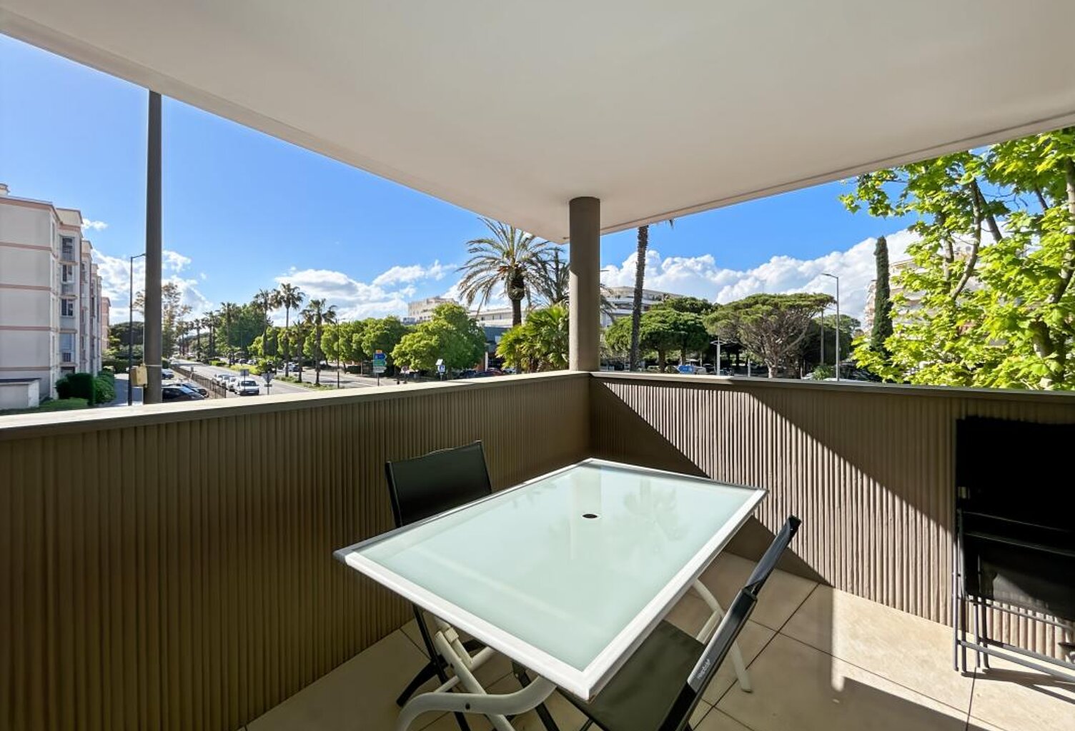 Appartement À Vendre — photo 1