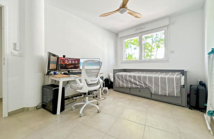 Appartement À Vendre — photo 3