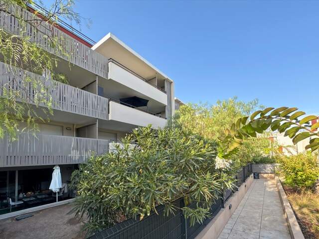 Appartement À Vendre T4 74M² TERRASSE DOUBLE GARAGE — photo du bien