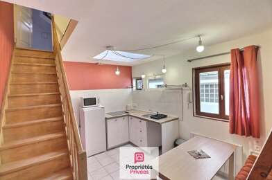 Appartement 2 pièces 830 €