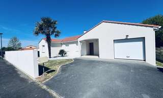 Maison 8 Pièces 198 m² à vendre à Mortagne-sur-Sèvre (85290)