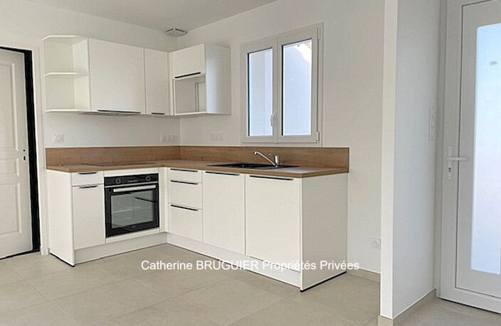 Plain pied de 114 m2 -  3 chambres- garage - grand jardin clos- quartier résidentiel — photo 3