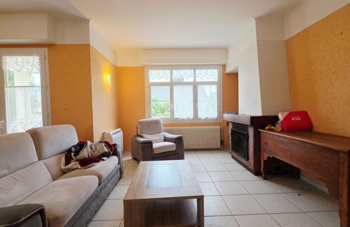MEHUN SUR YEVRE MAISON 130M² 6 PIECES 4 CHAMBRES GARAGE — photo 5