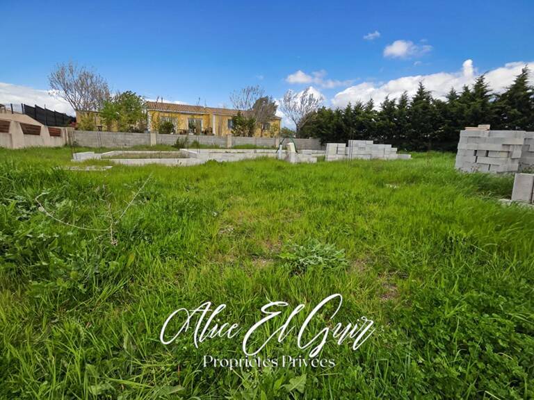 PROCHE CARCASSONNE -Terrain constructible viabilisé de 689 m² — photo 1
