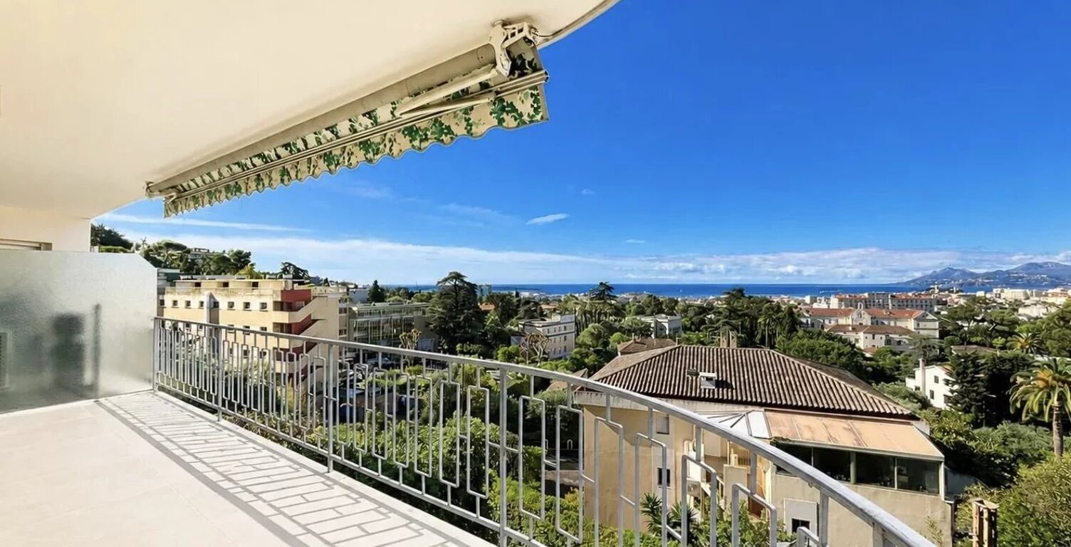 Cannes  Magnifique 3 pièces Vue Mer Entièrement Rénové Oxford — photo 1