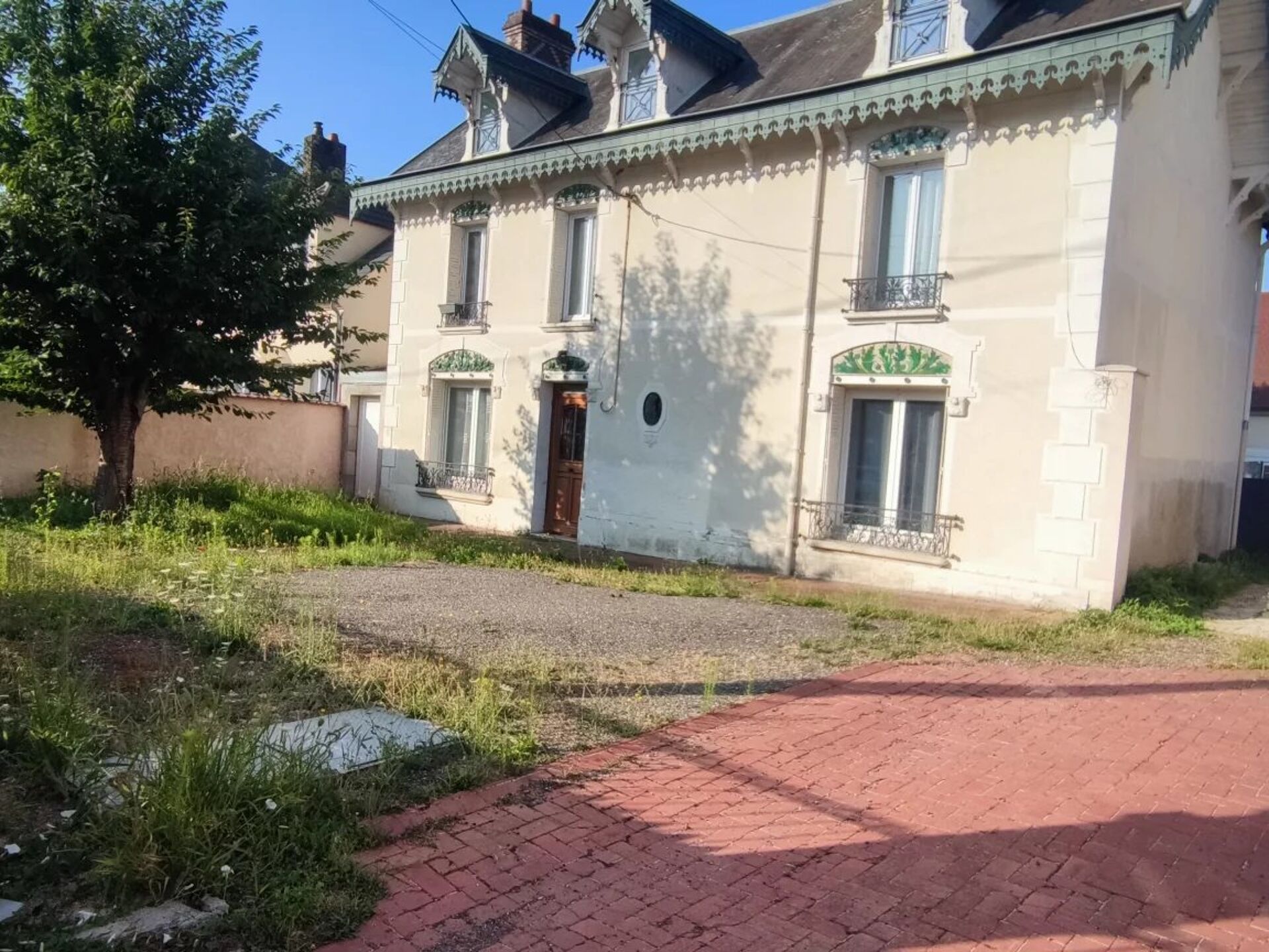 Maison 10 pièces 226 m² · à Bornel · 226 m² · 326 500 €