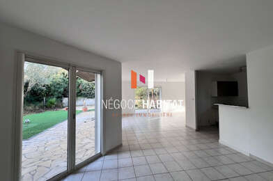 Maison 5 pièces 1975 €