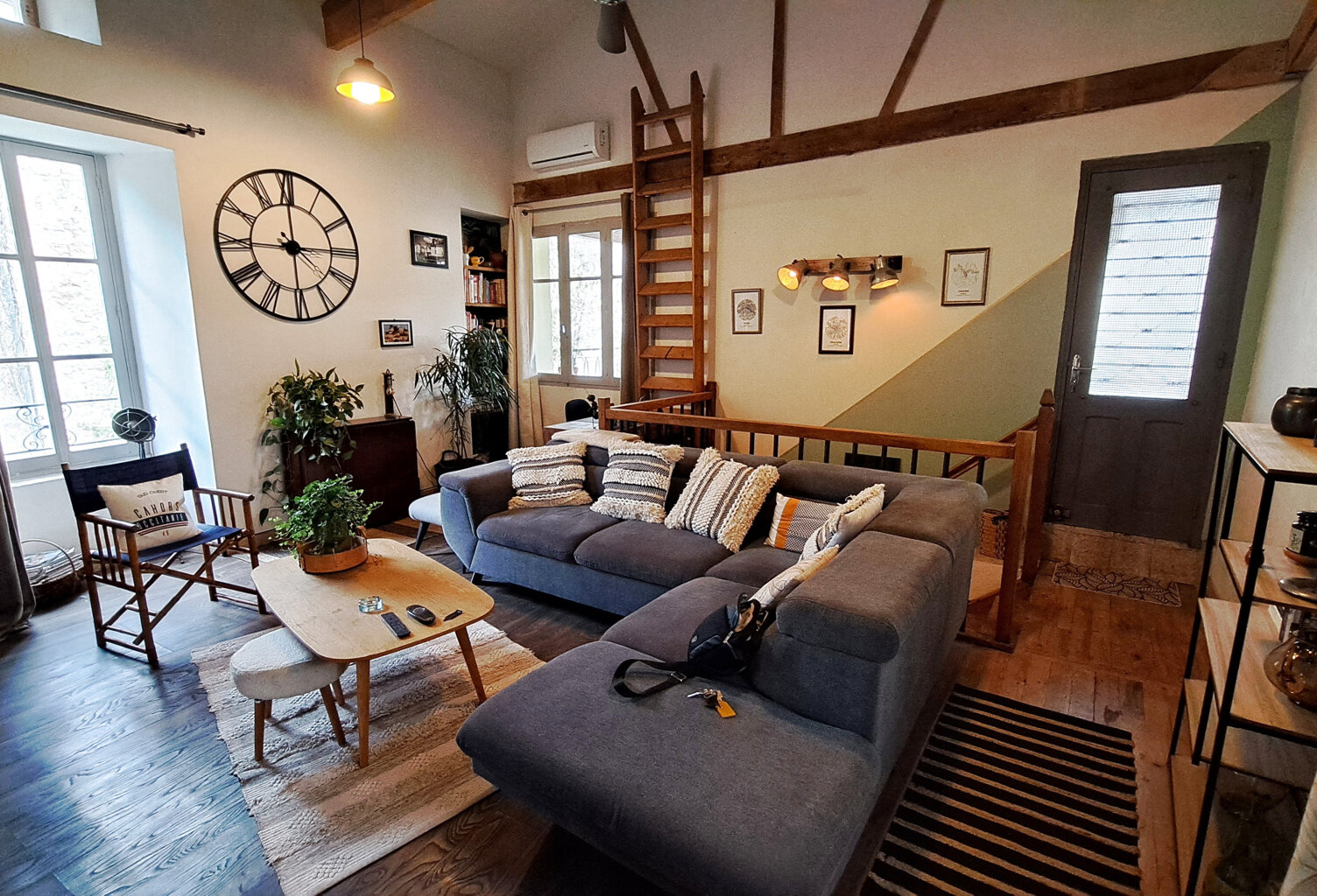Exclusivité   Maison en pierre à vendre à Puy-l'Évêque   3 c — photo 1