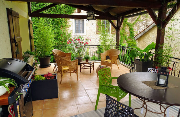 Exclusivité   Maison en pierre à vendre à Puy-l'Évêque   3 c — photo 2