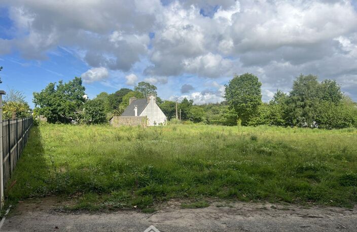 Terrain constructible - 1047m² - Saint-Quay-Perros — photo 2