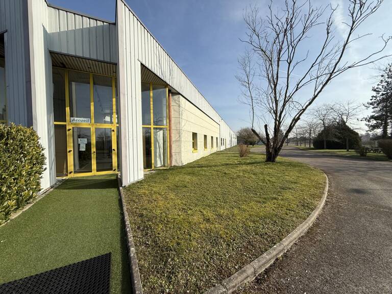 Local industriel  6020 m² — photo 1