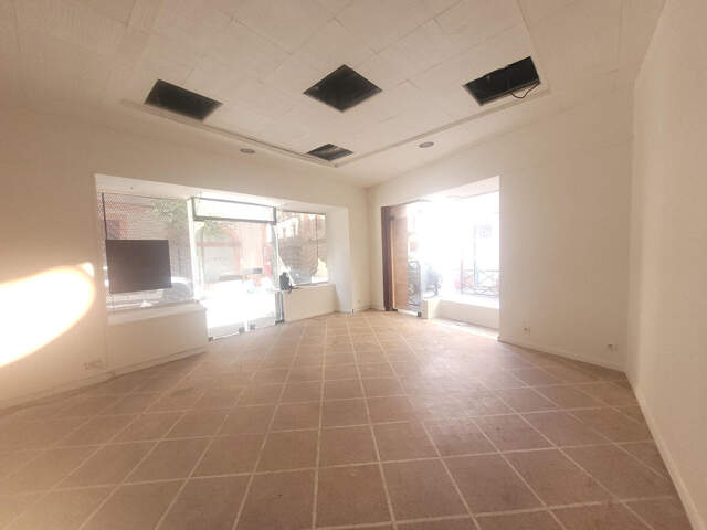Local commercial  et technique centre Montauban — photo du bien