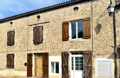 Charmante maison de village à Joussé — photo du bien