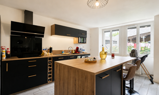 Maison 5 Pièces 143 m² à vendre à Comps-la-Grand-Ville (12120)