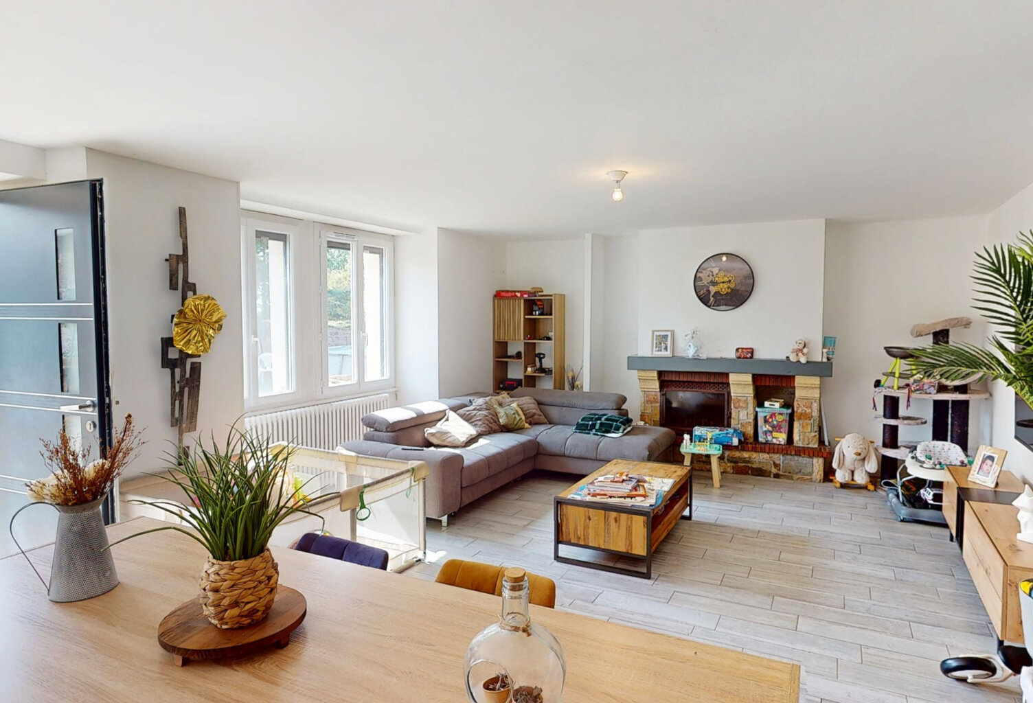 Maison T5 - 143 m2 - Comps-La-Grand-Ville — photo 1