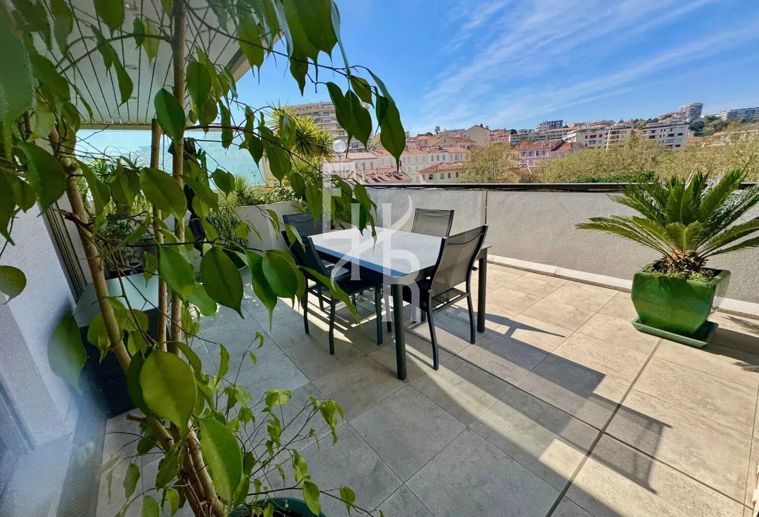 CANNES CENTRE VENTE VILLA TOIT — photo 1