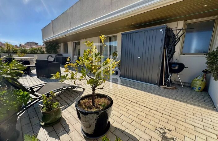 CANNES CENTRE VENTE VILLA TOIT — photo 2