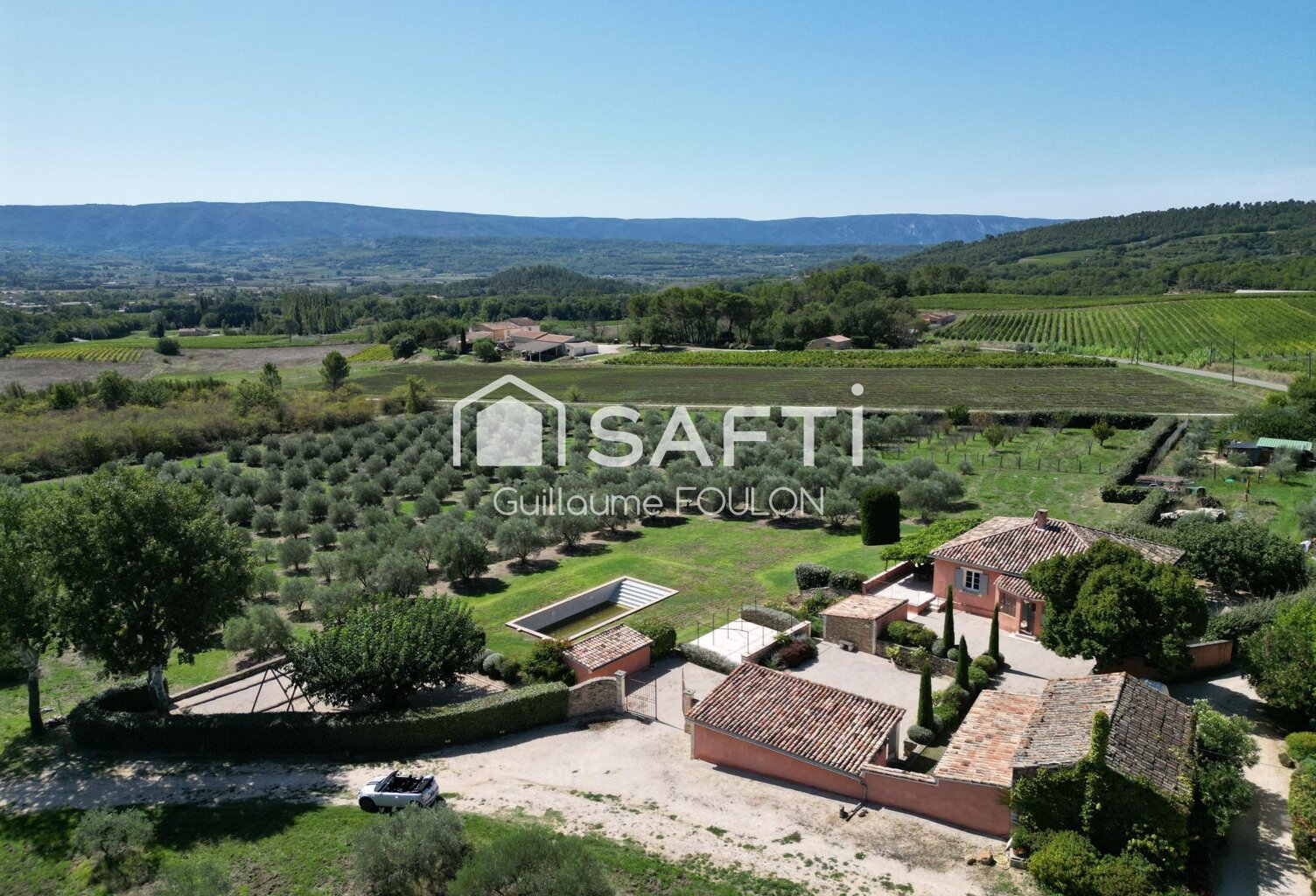Charmant domaine avec vue panoramique sur le Luberon — photo 1