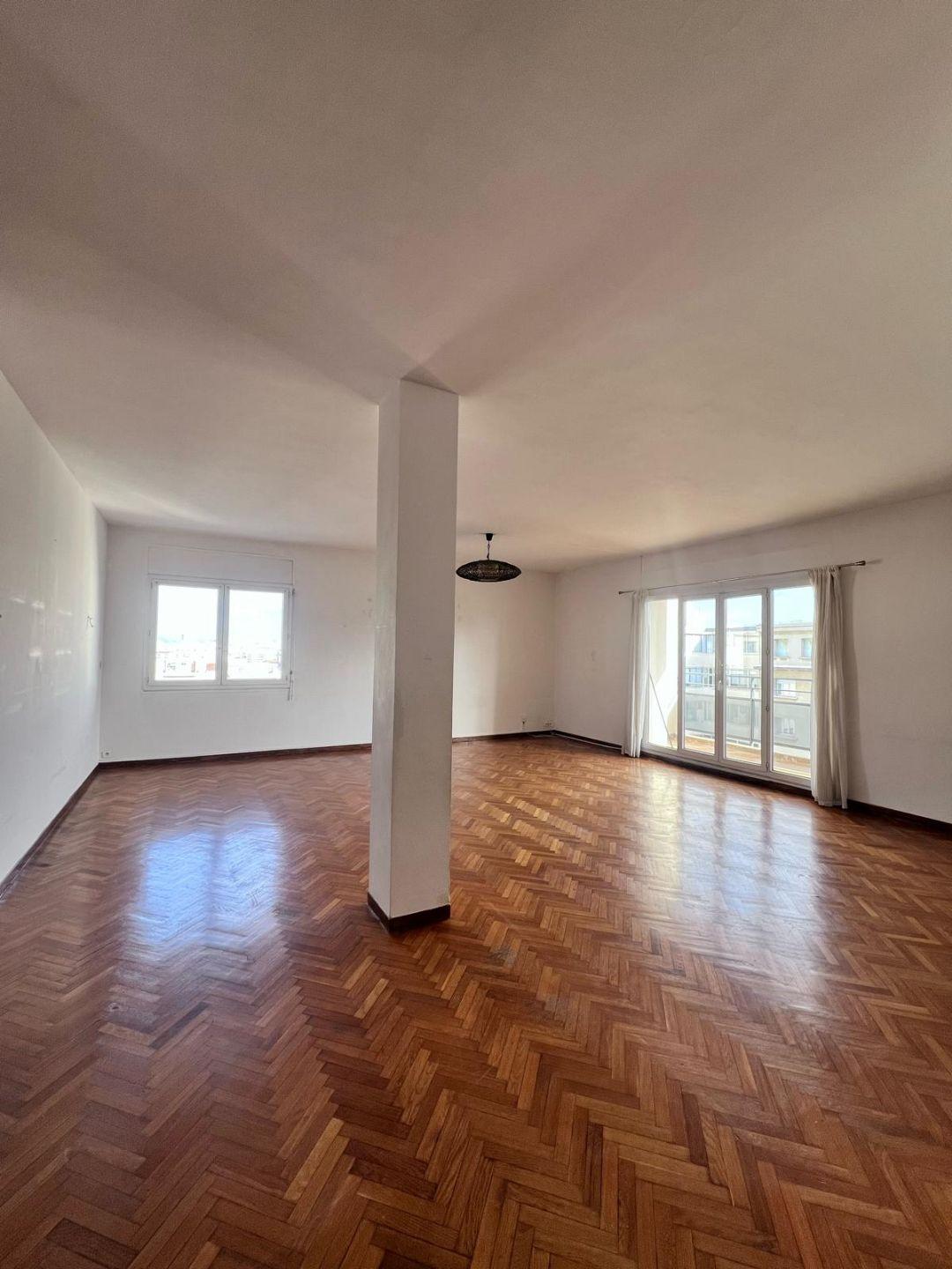 Appartement  T4 à louer Marseille 8eme 13008