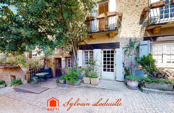 Maison de village de 11 pièces de 325 M2 Habitables — photo 2