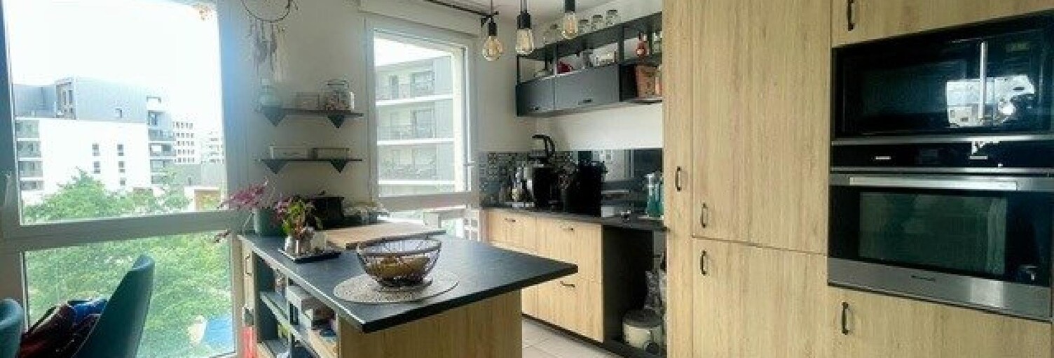 Appartement 4 Pièces 81 m² à vendre à Bordeaux (33300)