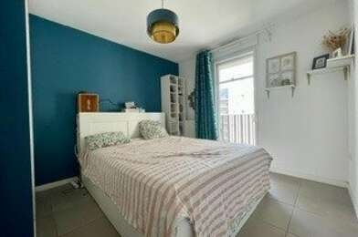 Appartement 4 pièces 275500 €