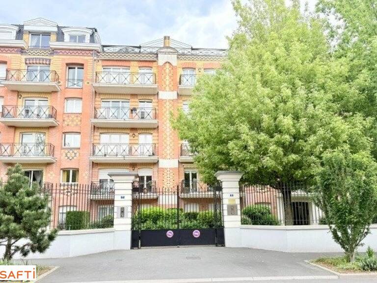 À vendre  Appartement T2 avec parking  Valenciennes, Résidence du Fort  Minique — photo 1