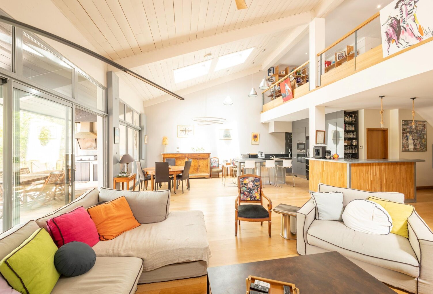 Talence forum superbe villa d'architecte de 307m² avec garage, piscine et dépendance aménagée — photo 1